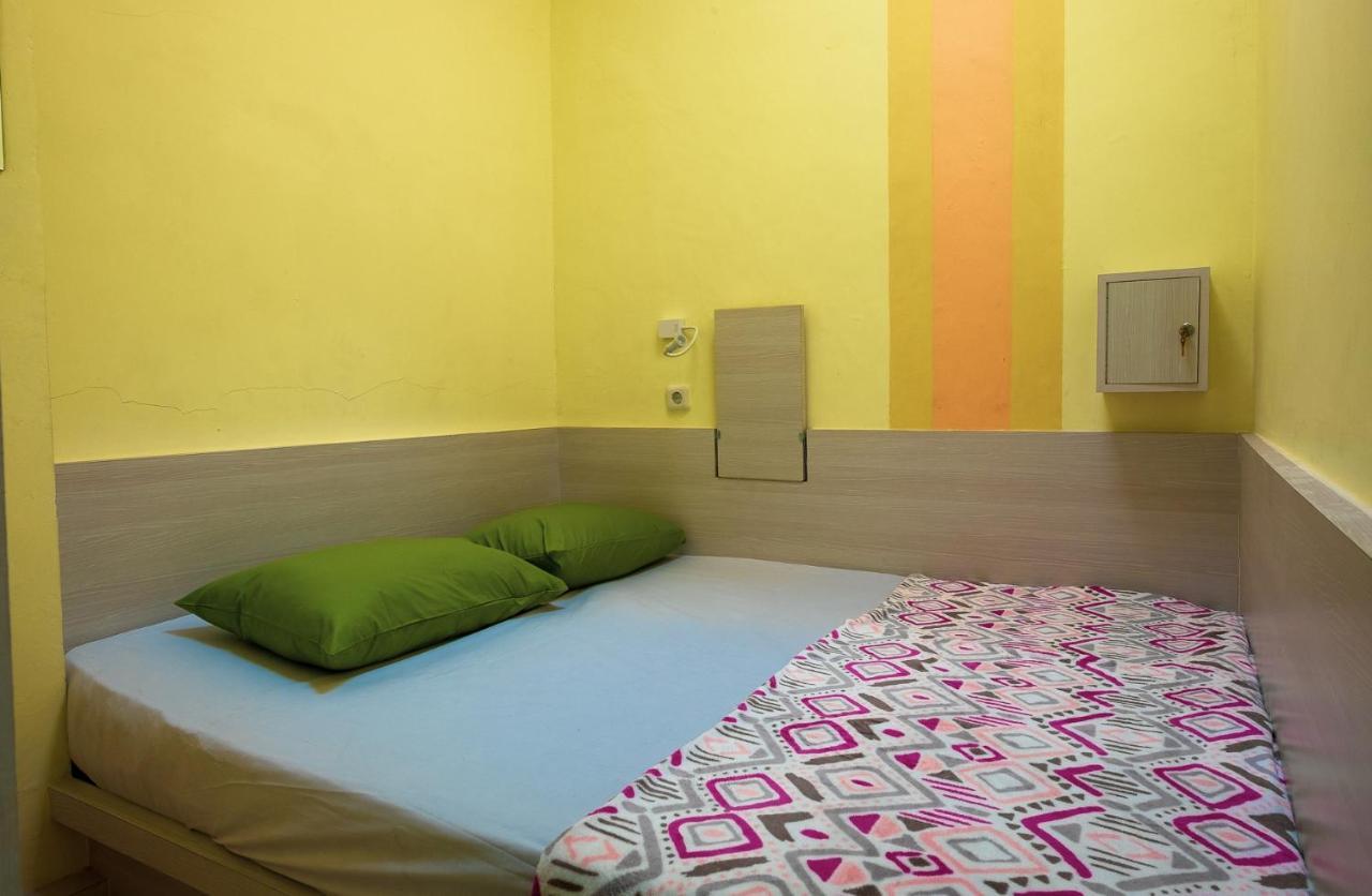 Ostello Mel'S Dorm Giacarta Esterno foto